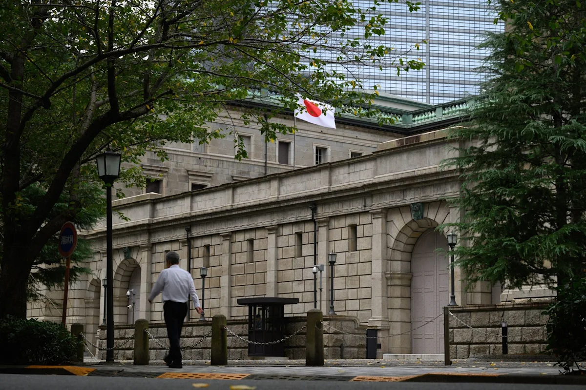 Gedung Bank of Japan di Tokyo Jepang dengan latar belakang perkotaan