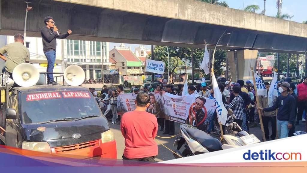 Kantor Hotman Paris di Kelapa Gading Digeruduk Massa, Ini Penyebabnya