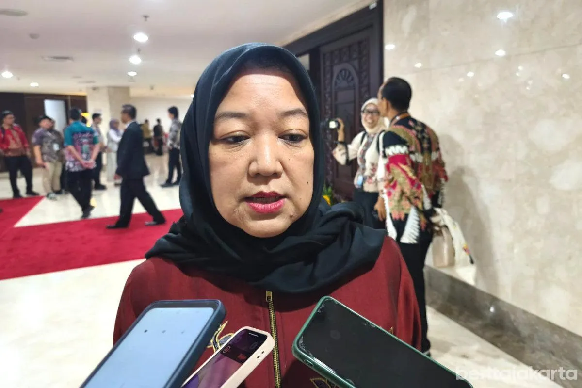 Ketua Komisi D DPRD DKI Jakarta Yuke Yurike mendorong pendanaan non APBD untuk LRT Jakarta