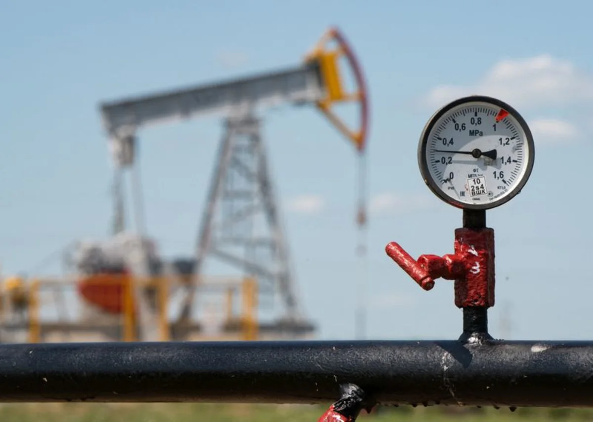 Kilang minyak OPEC+ beroperasi di tengah dinamika pasar energi global