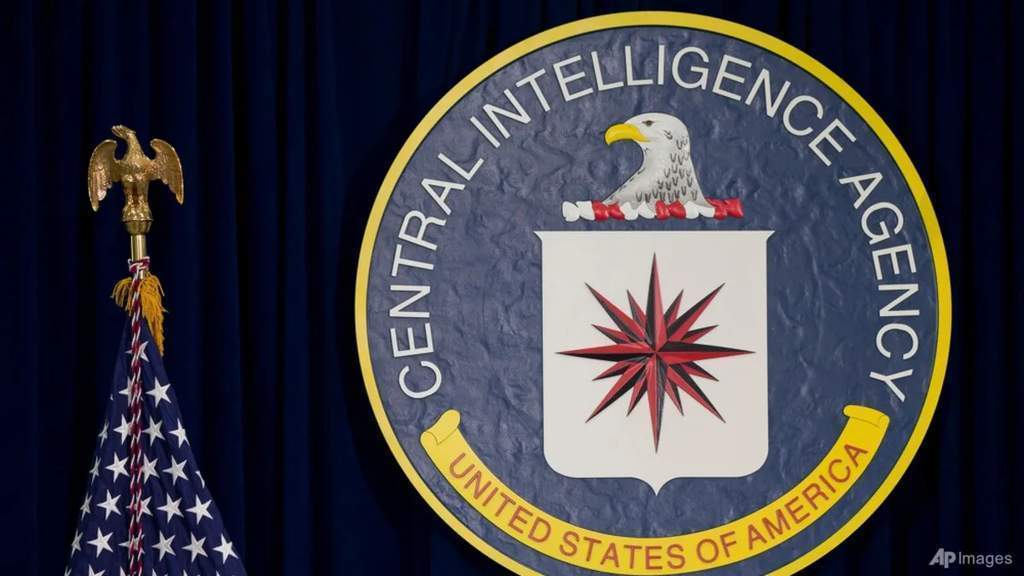 Lambang Central Intelligence Agency di kantor pusat CIA di Langley, Virginia
