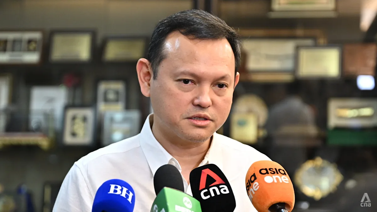 Pejabat Menteri Urusan Muslim Zaqy Mohamad berbicara kepada media di Singapura