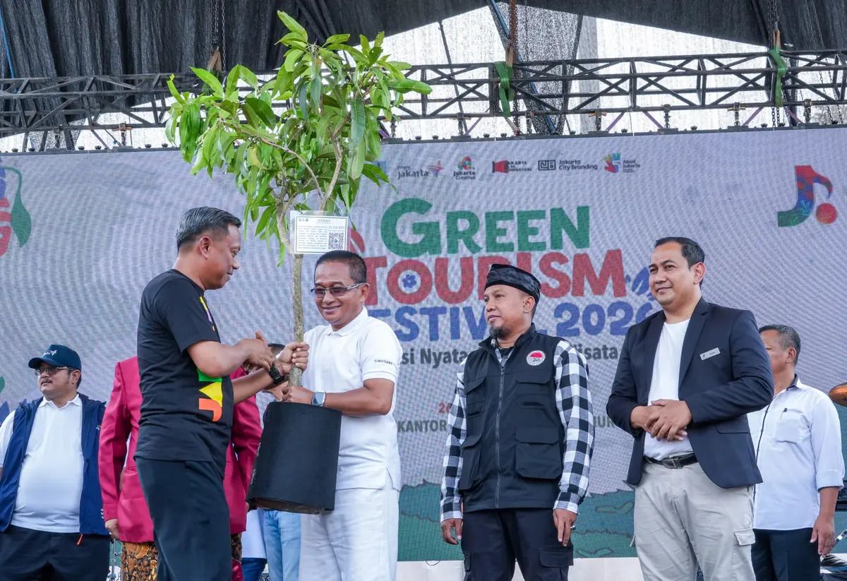 Pembukaan Green Tourism Festival 2026 di Jakarta Timur oleh Wali Kota Munjirin