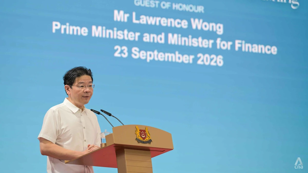 Perdana Menteri Lawrence Wong berbicara dalam pameran SGSecure di Our Tampines Hub