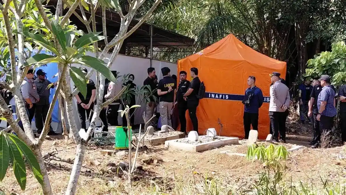 Polda Metro Jaya memberikan keterangan terkait perkembangan kasus ekshumasi mendiang Sutrimo