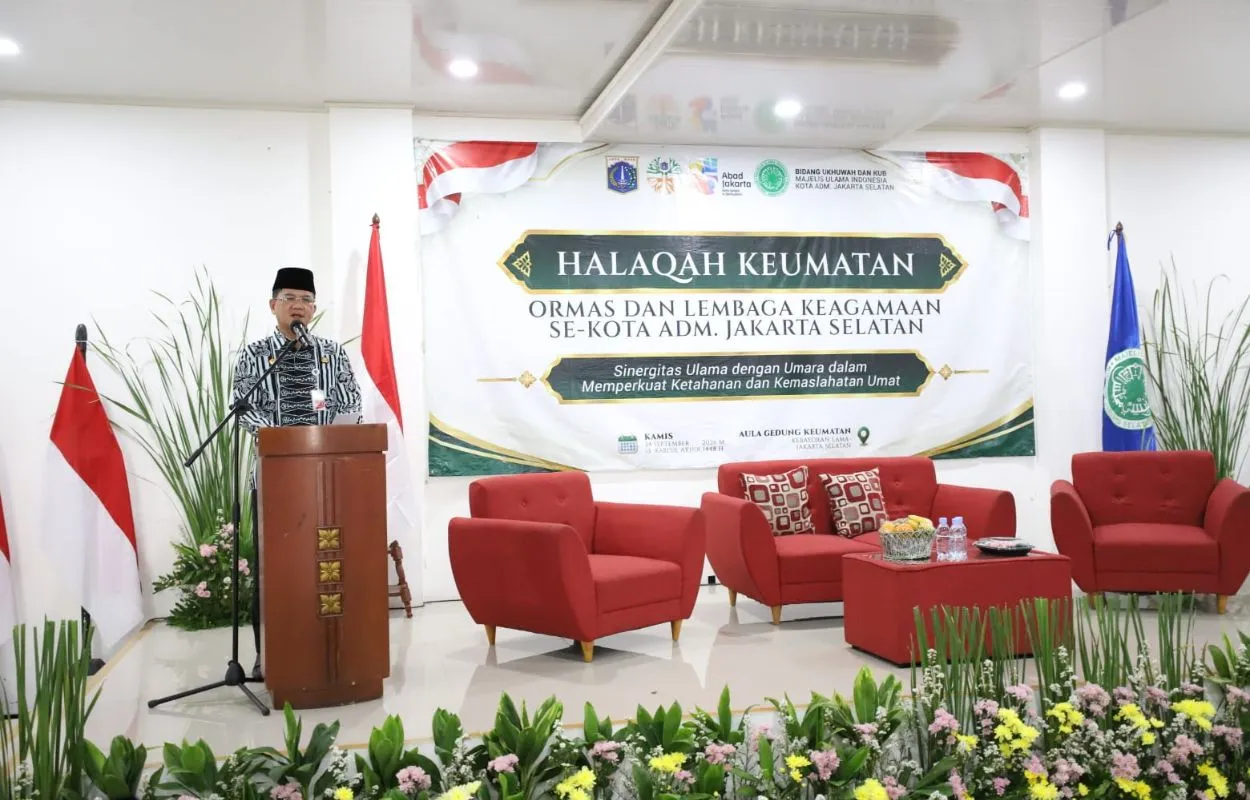Wali Kota Jakarta Selatan Syafrin Liputo memberikan sambutan dalam Halaqah Keummatan