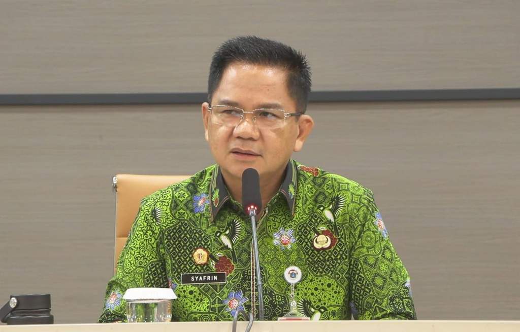 Wali Kota Jakarta Selatan Syafrin Liputo saat memimpin rapat koordinasi wilayah
